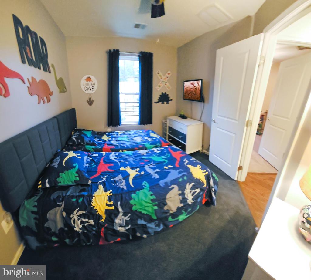 5353 Blue Crab Ln