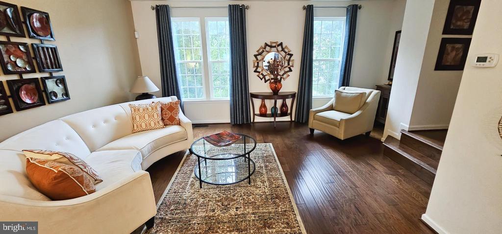 5353 Blue Crab Ln