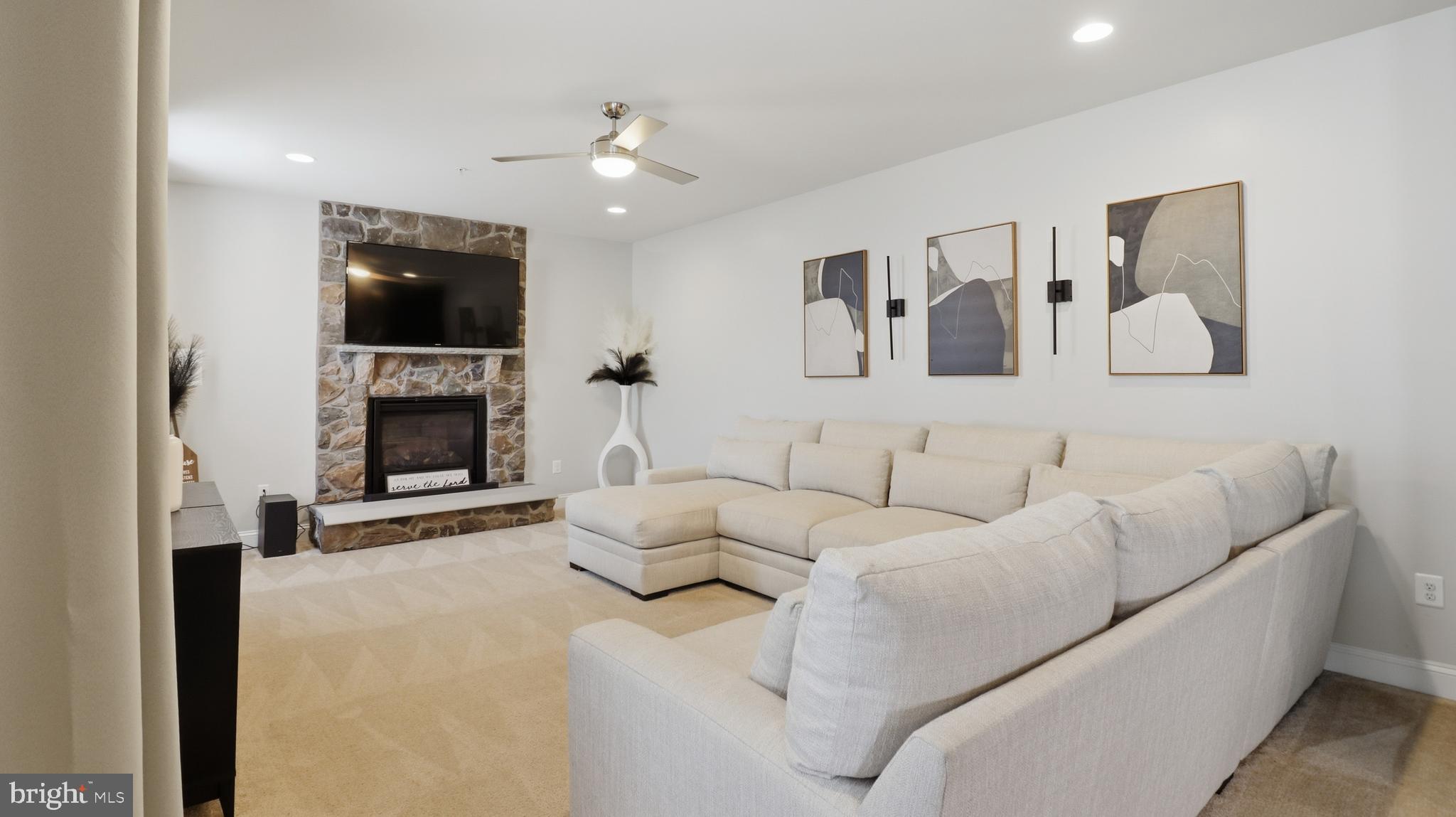 6782 MCCORMICK DRIVE