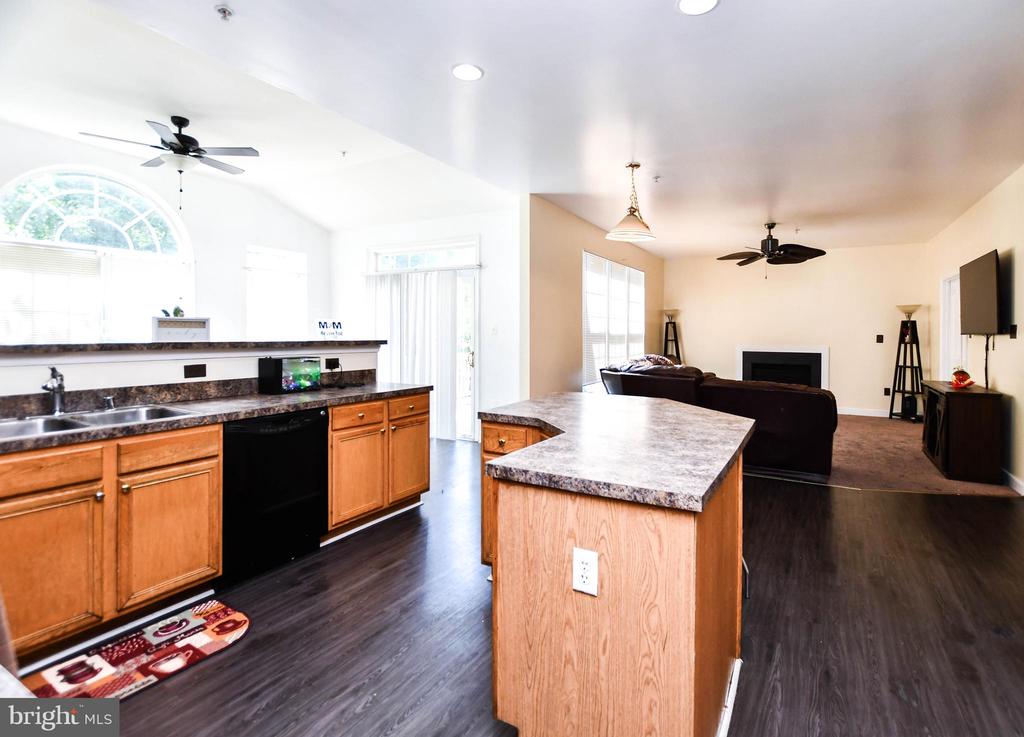 3207 Valley Forest Dr