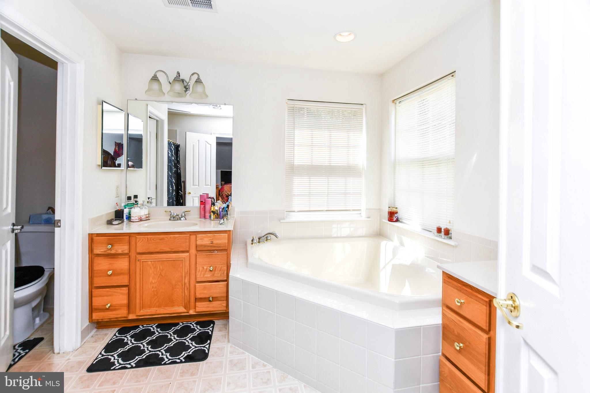 3207 Valley Forest Dr