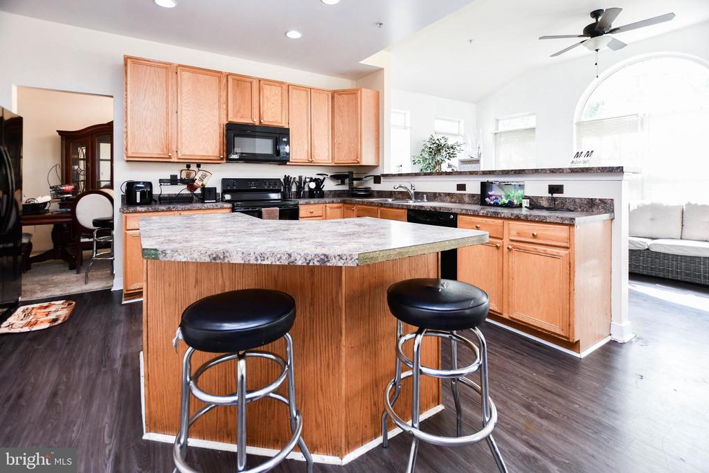 3207 Valley Forest Dr