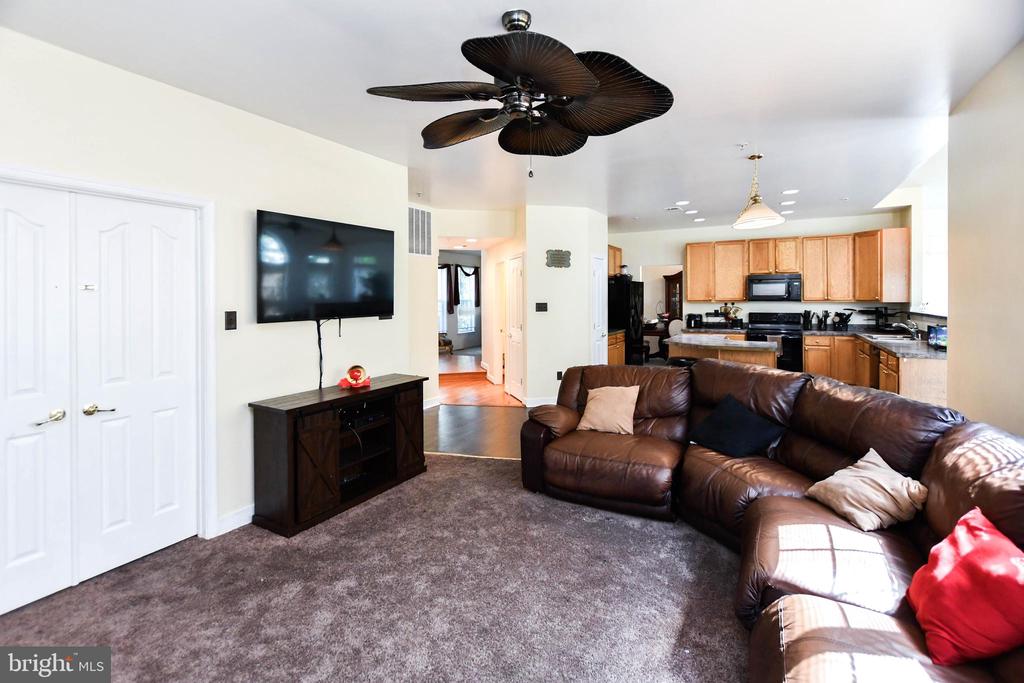 3207 Valley Forest Dr