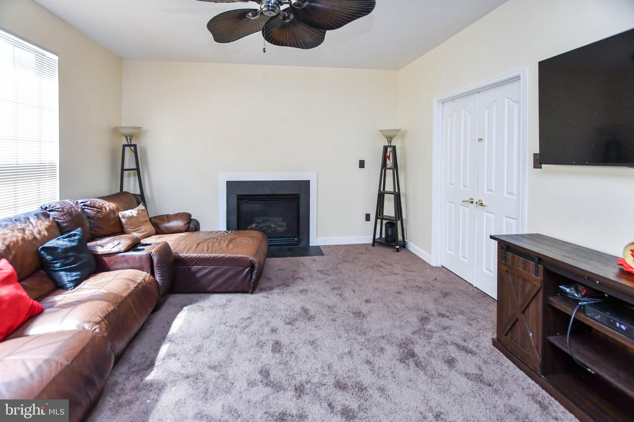 3207 Valley Forest Dr