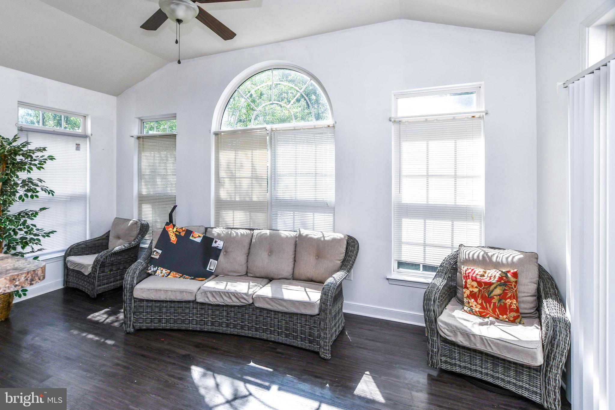 3207 Valley Forest Dr