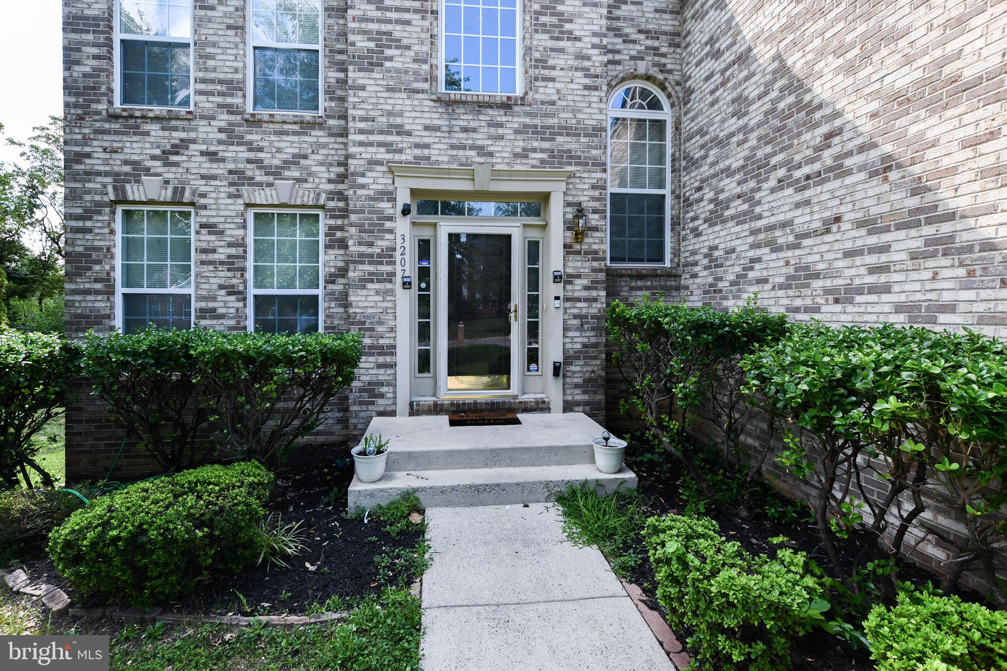 3207 Valley Forest Dr