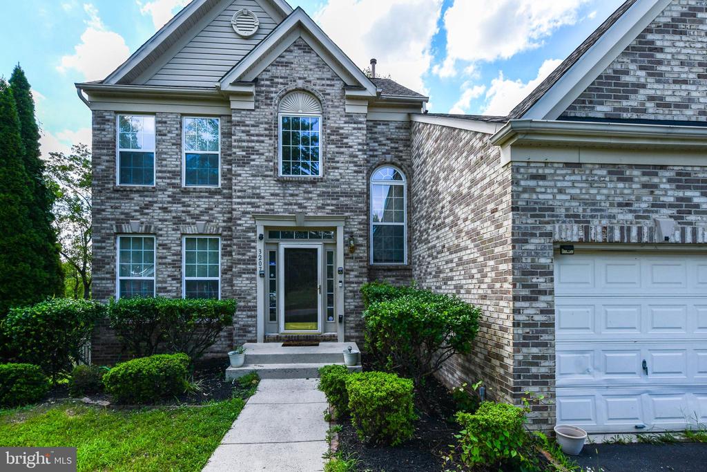 3207 Valley Forest Dr