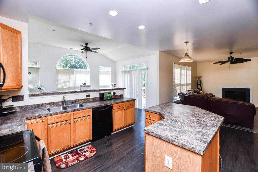 3207 Valley Forest Dr