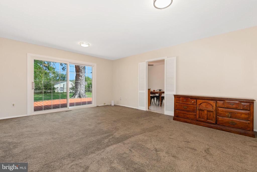 12004 Marvel Ln