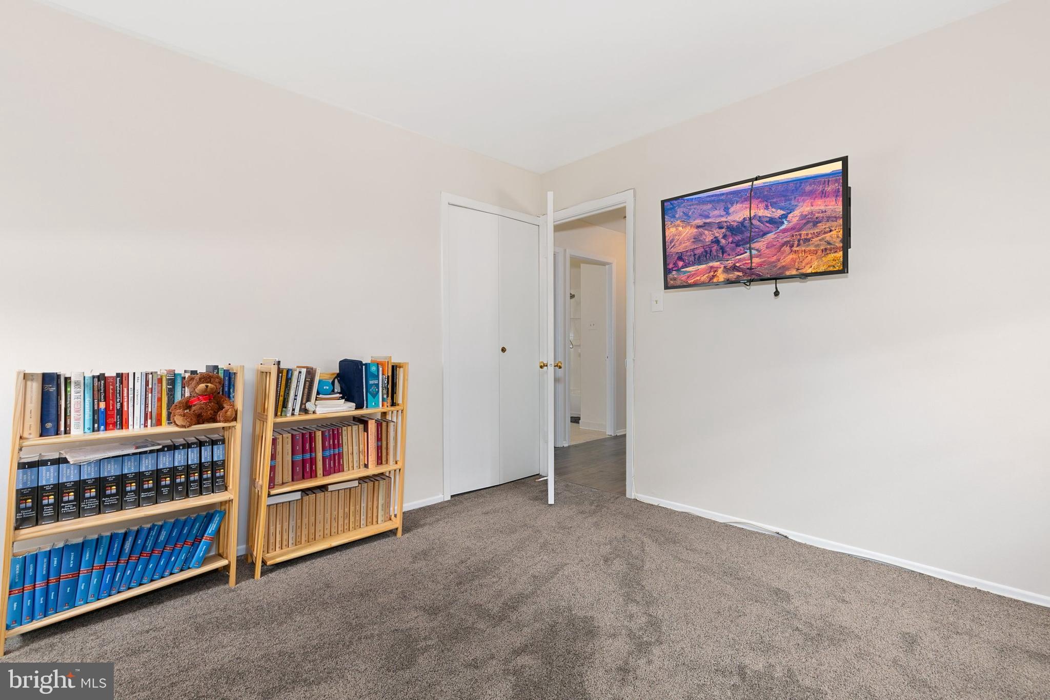 12004 Marvel Ln