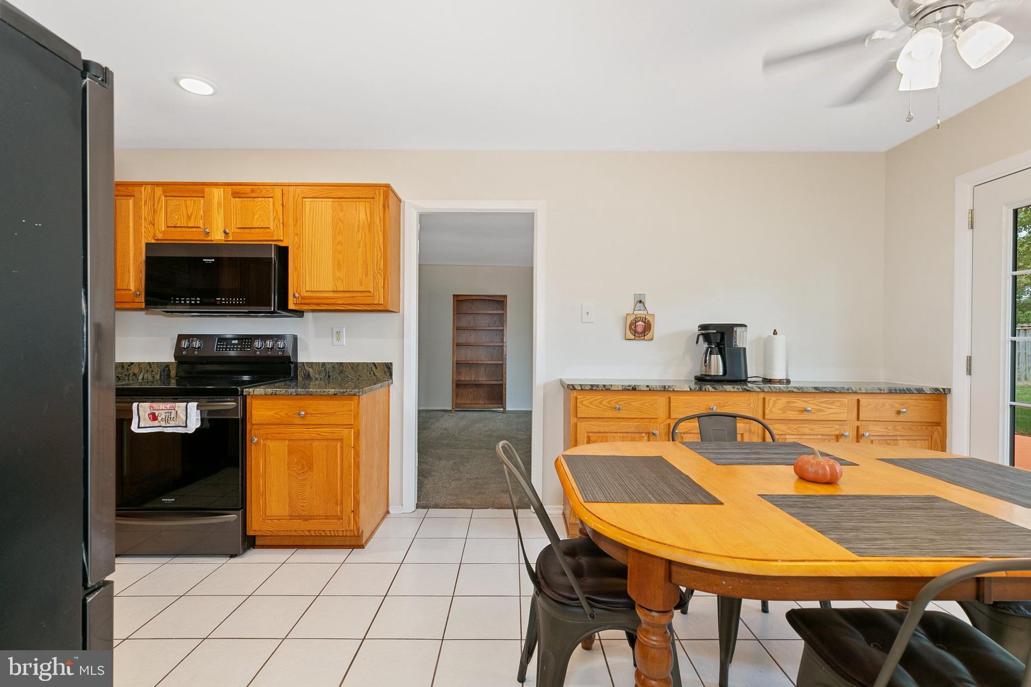 12004 Marvel Ln