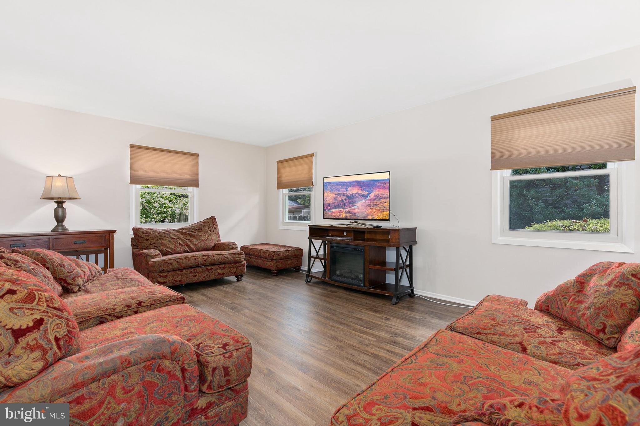 12004 Marvel Ln