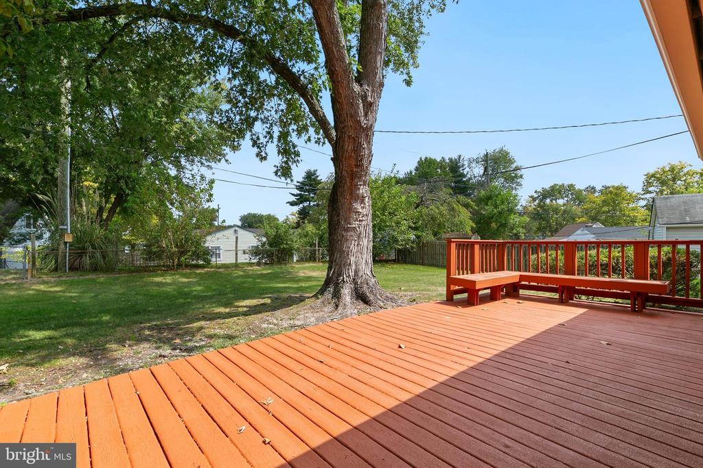 12004 Marvel Ln
