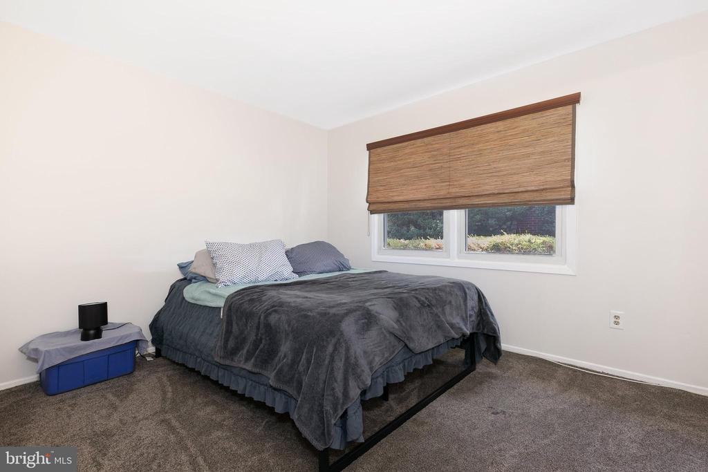 12004 Marvel Ln