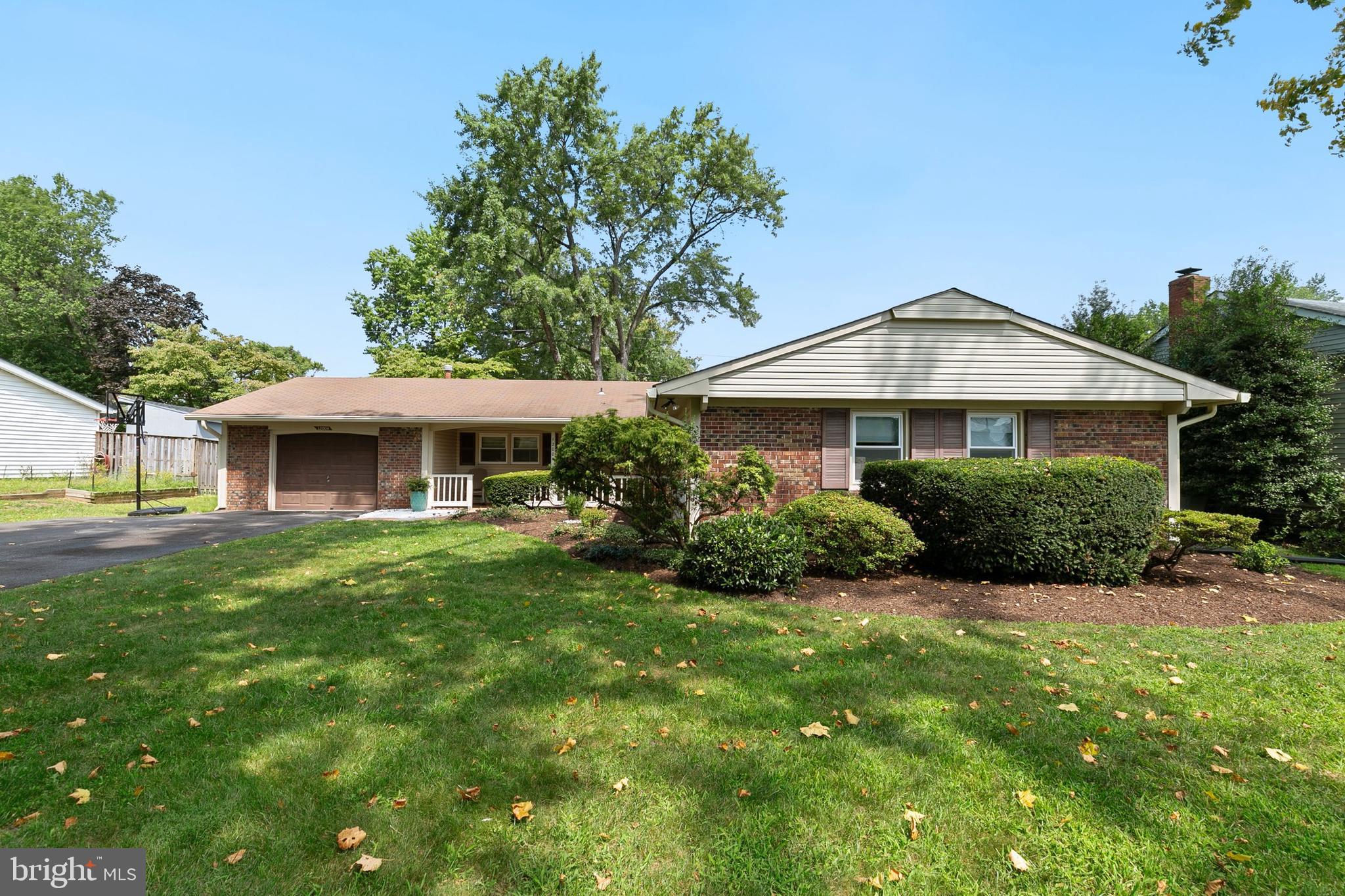 12004 Marvel Ln