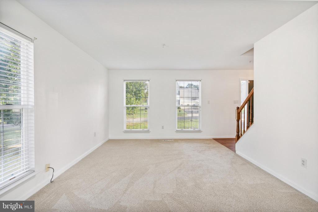 12806 Jervis St