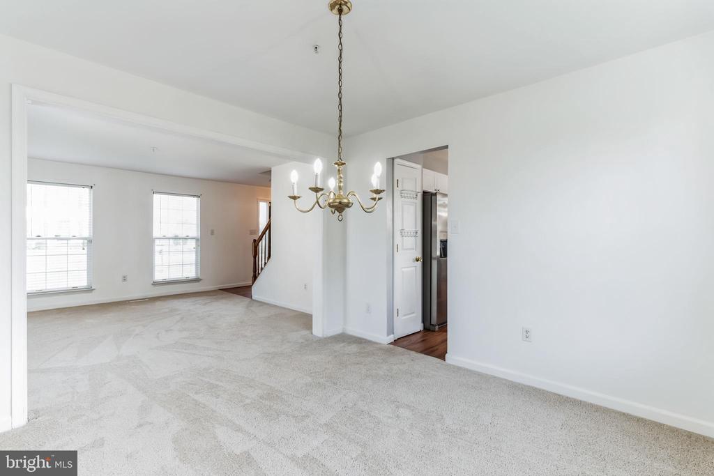 12806 Jervis St