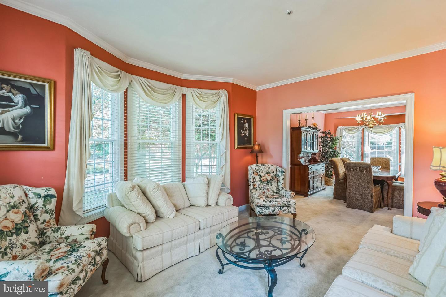 10417 Foxlake Dr