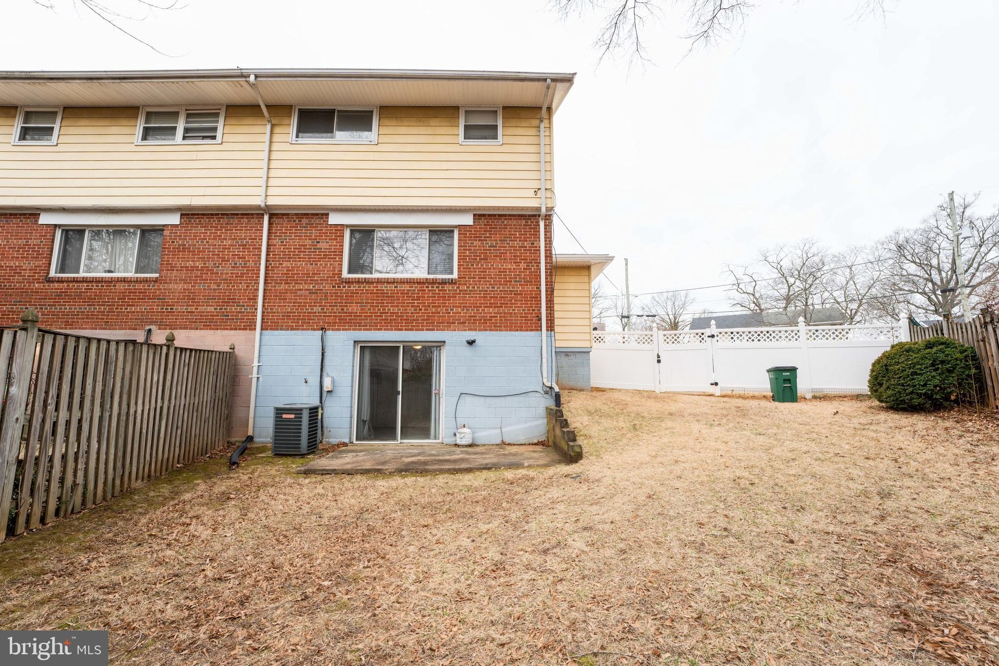 735 Booker Dr