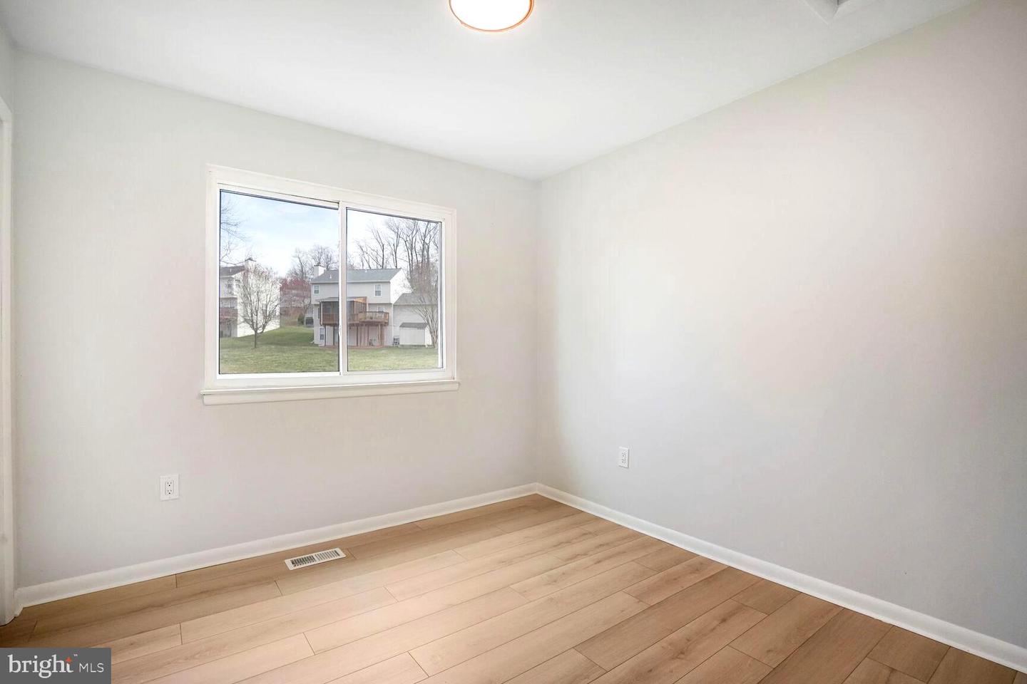 12602 Asbury Dr