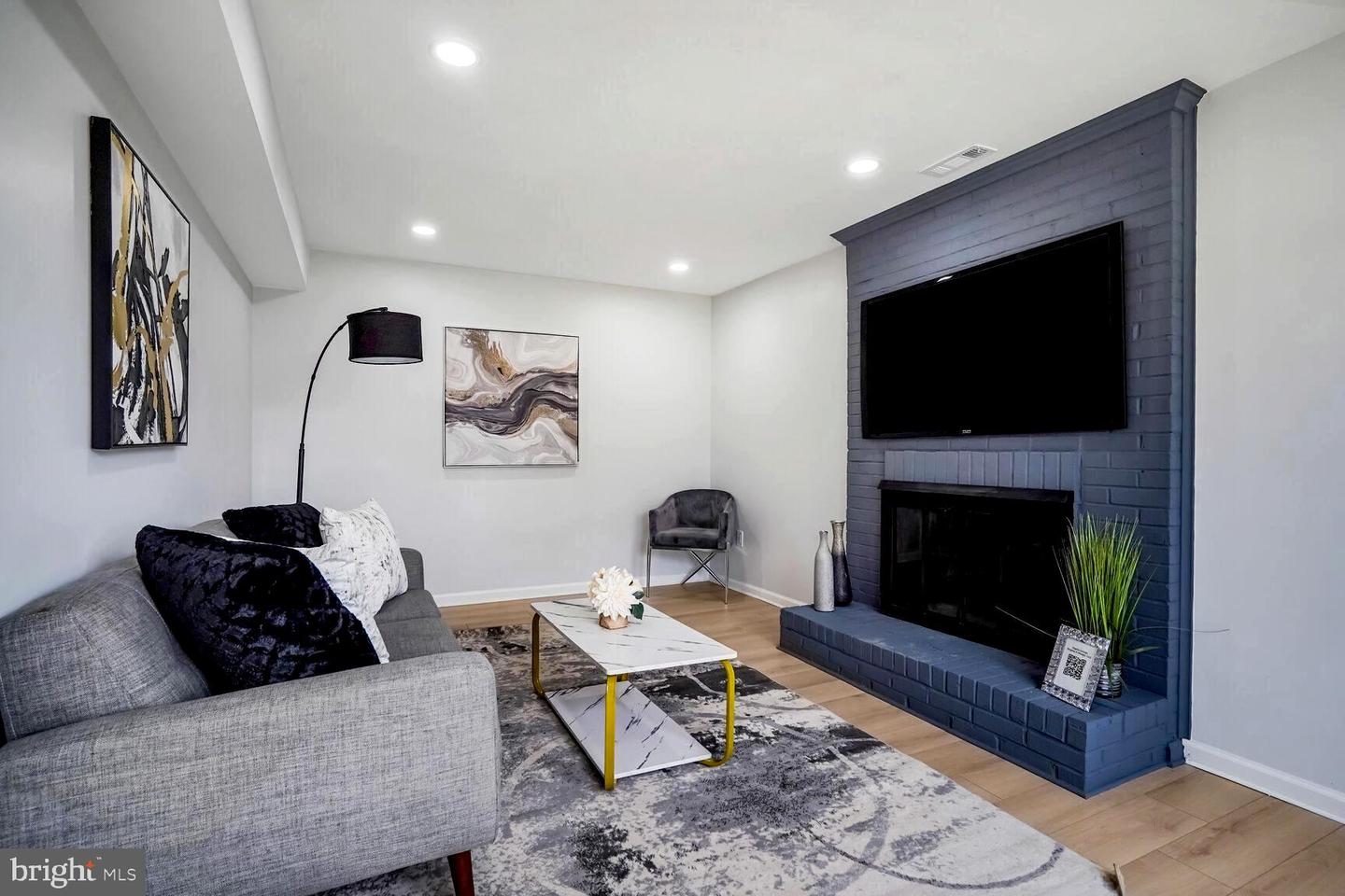 12602 Asbury Dr