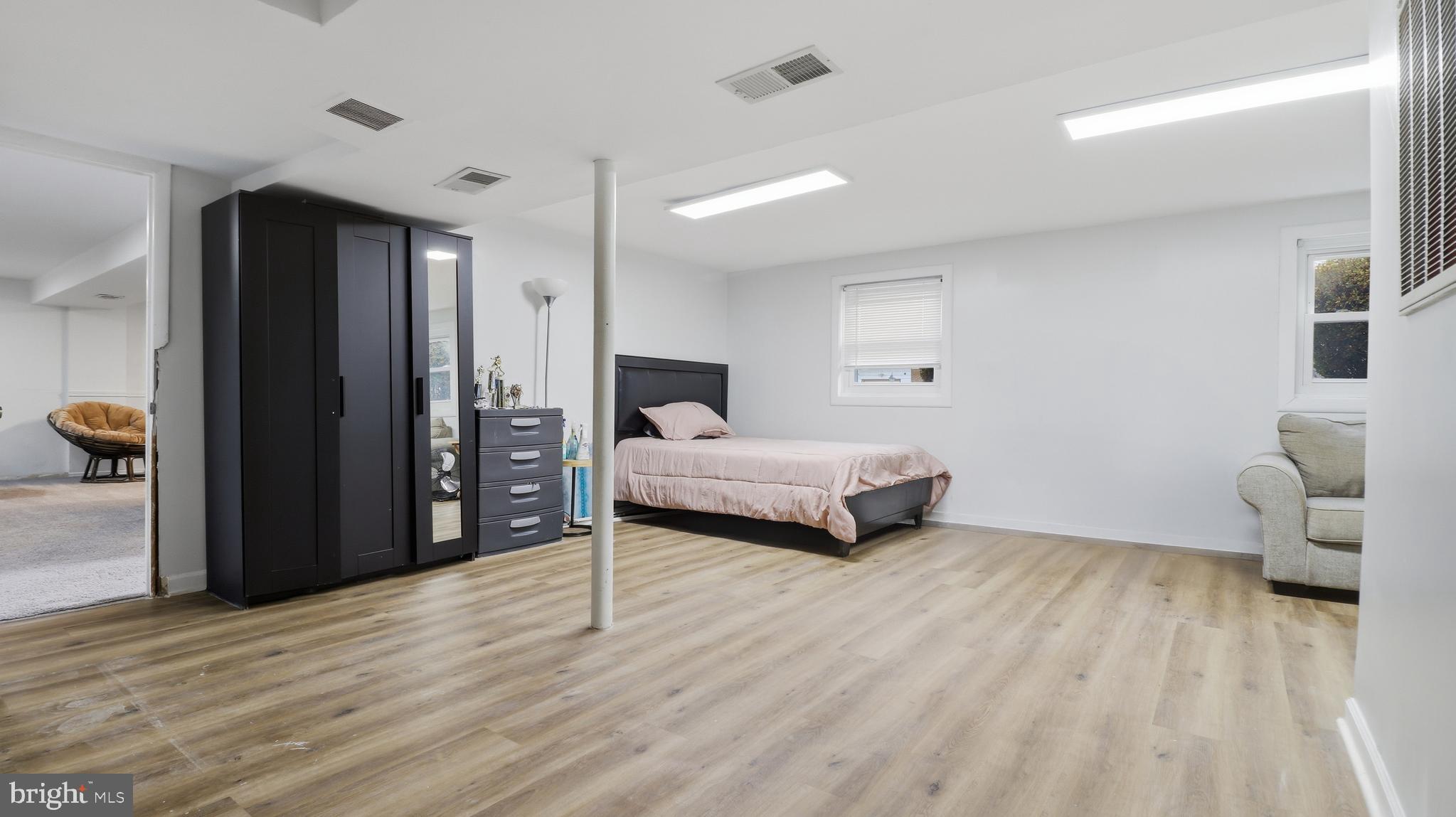 6710 EILERSON STREET