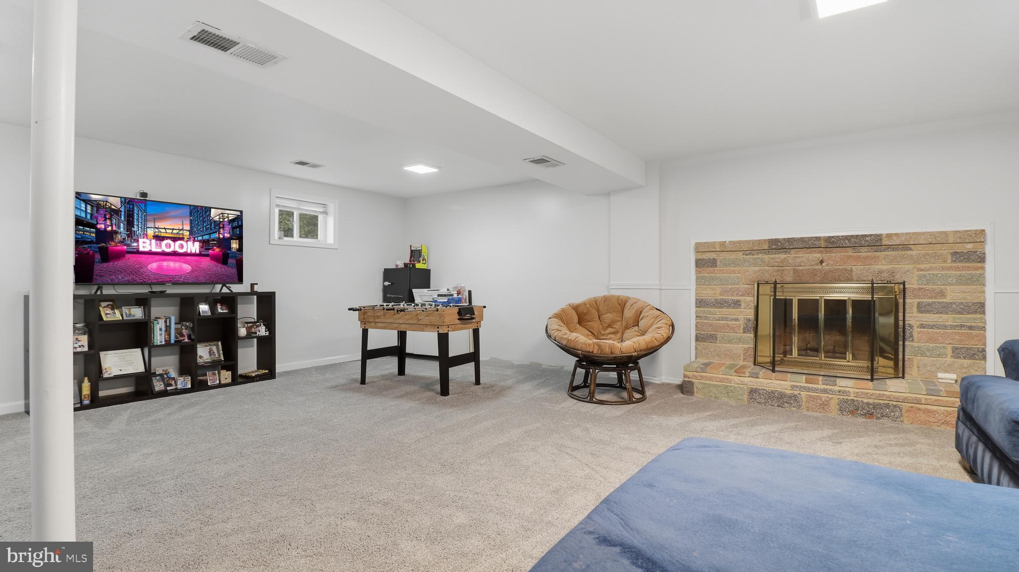 6710 EILERSON STREET