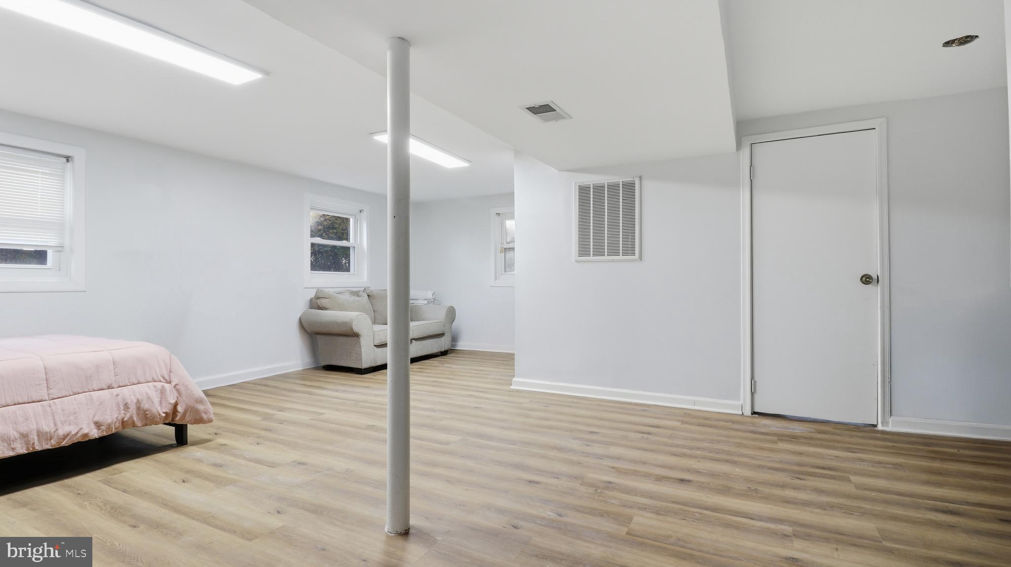 6710 EILERSON STREET