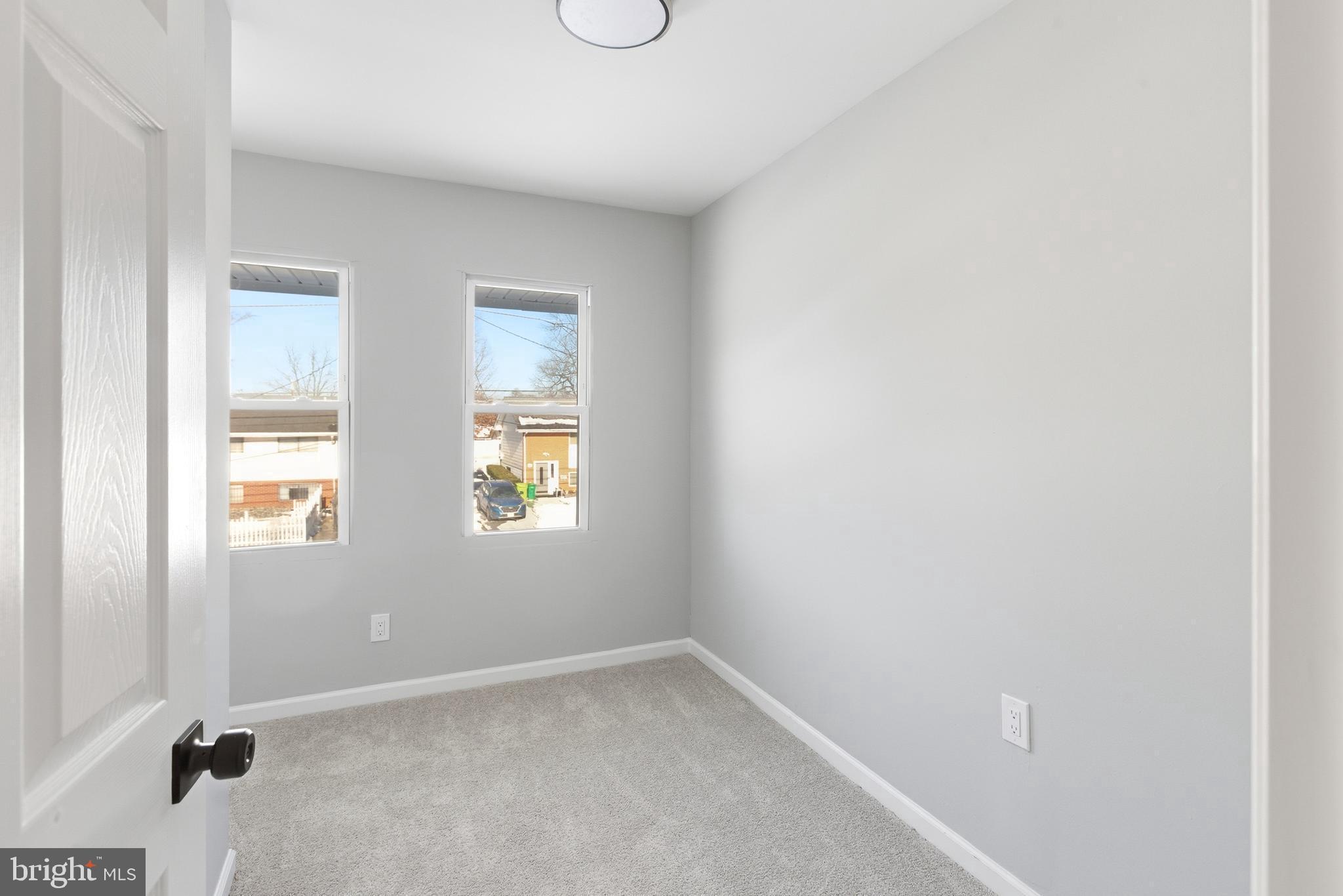 1020 CARRINGTON AVENUE