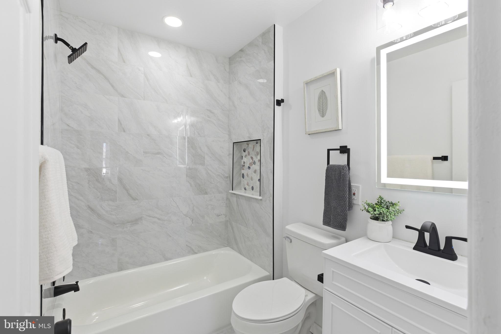 1020 CARRINGTON AVENUE