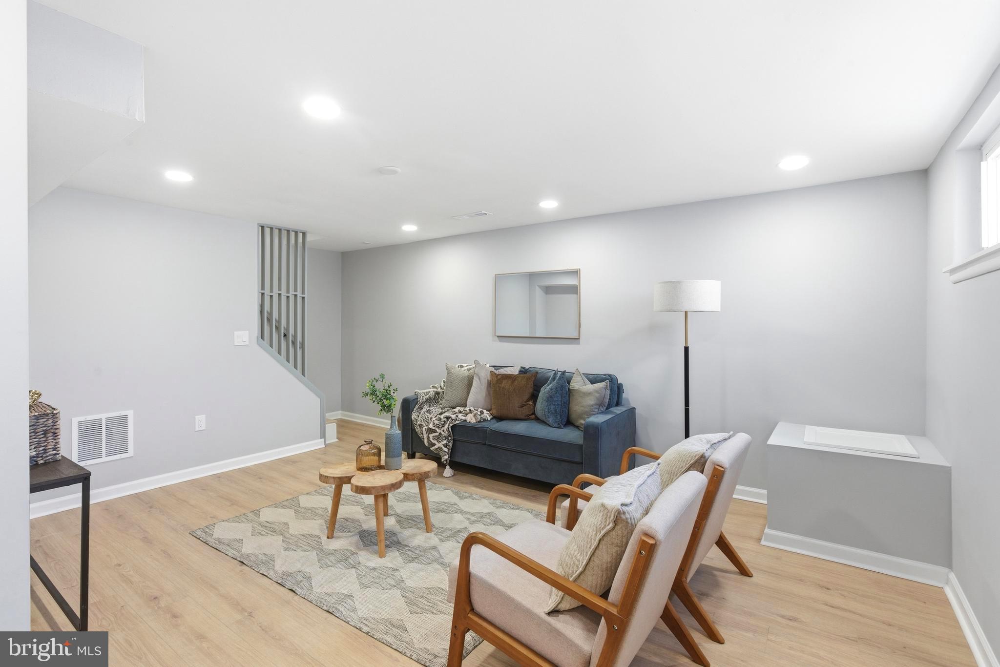 1020 CARRINGTON AVENUE