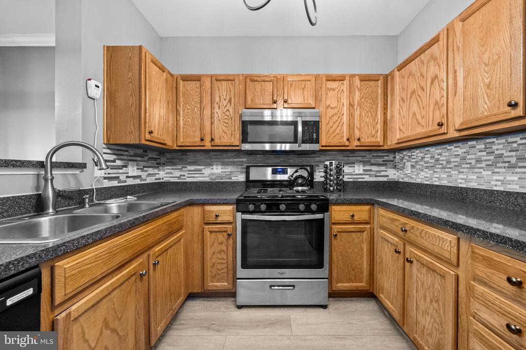 14000 NEW ACADIA LANE 106