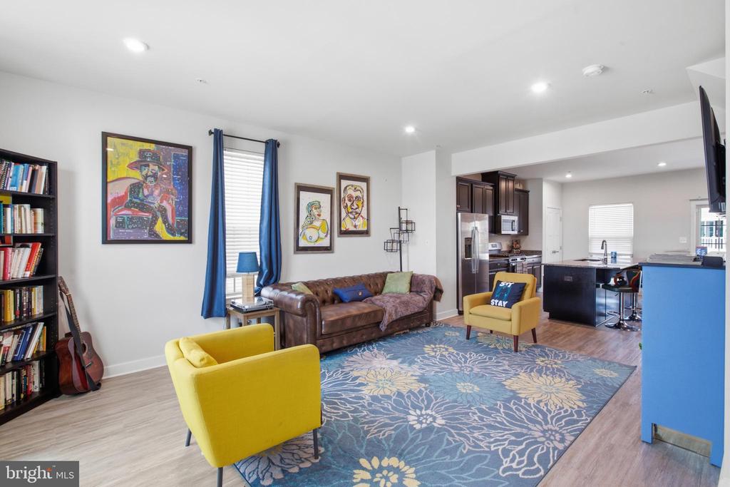 14735 EARL MITCHELL AVENUE Unit: F