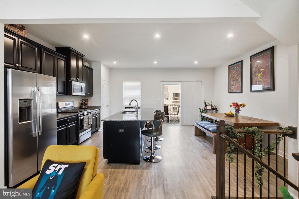14735 EARL MITCHELL AVENUE Unit: F