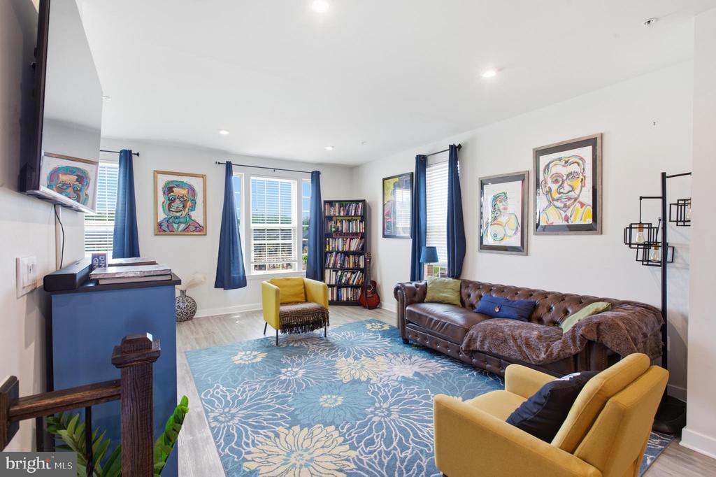 14735 EARL MITCHELL AVENUE Unit: F