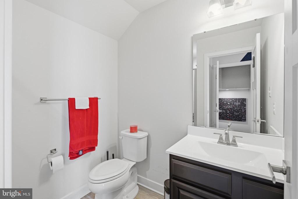 14735 EARL MITCHELL AVENUE Unit: F