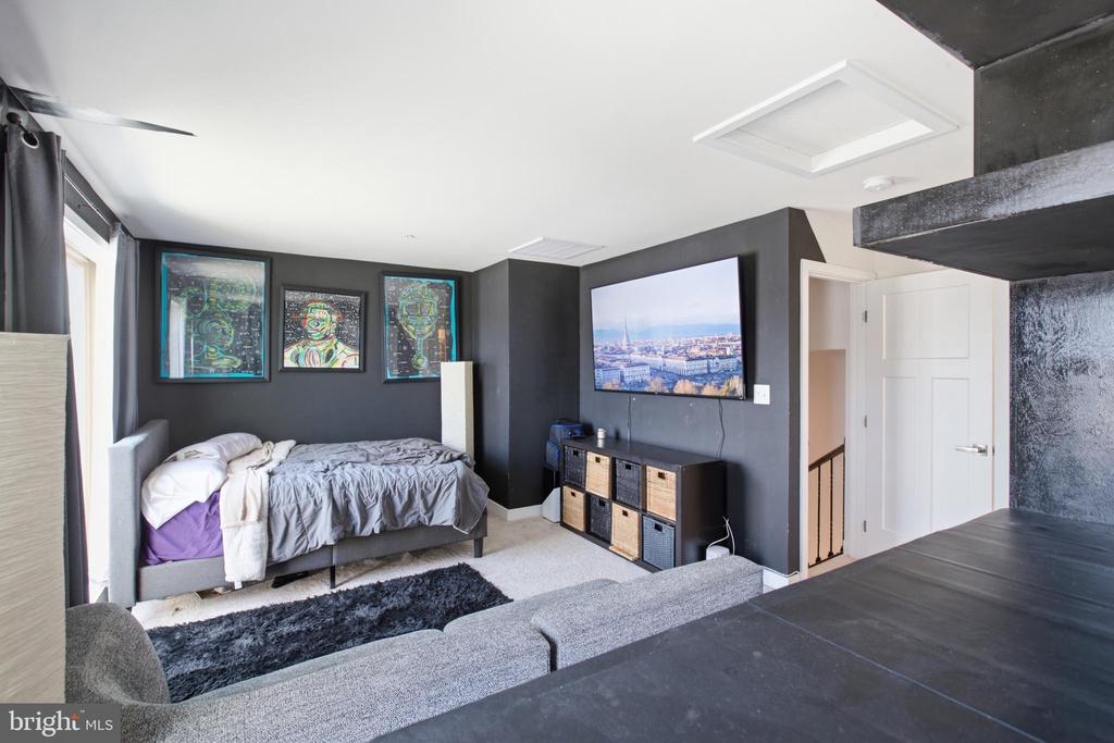 14735 EARL MITCHELL AVENUE Unit: F
