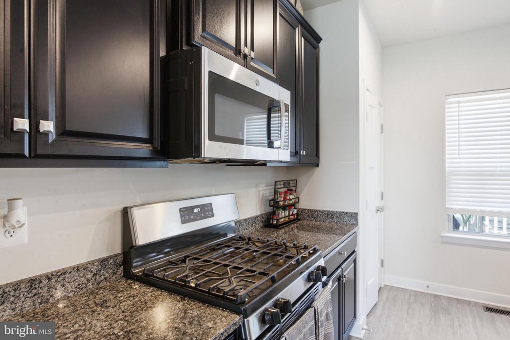 14735 EARL MITCHELL AVENUE Unit: F