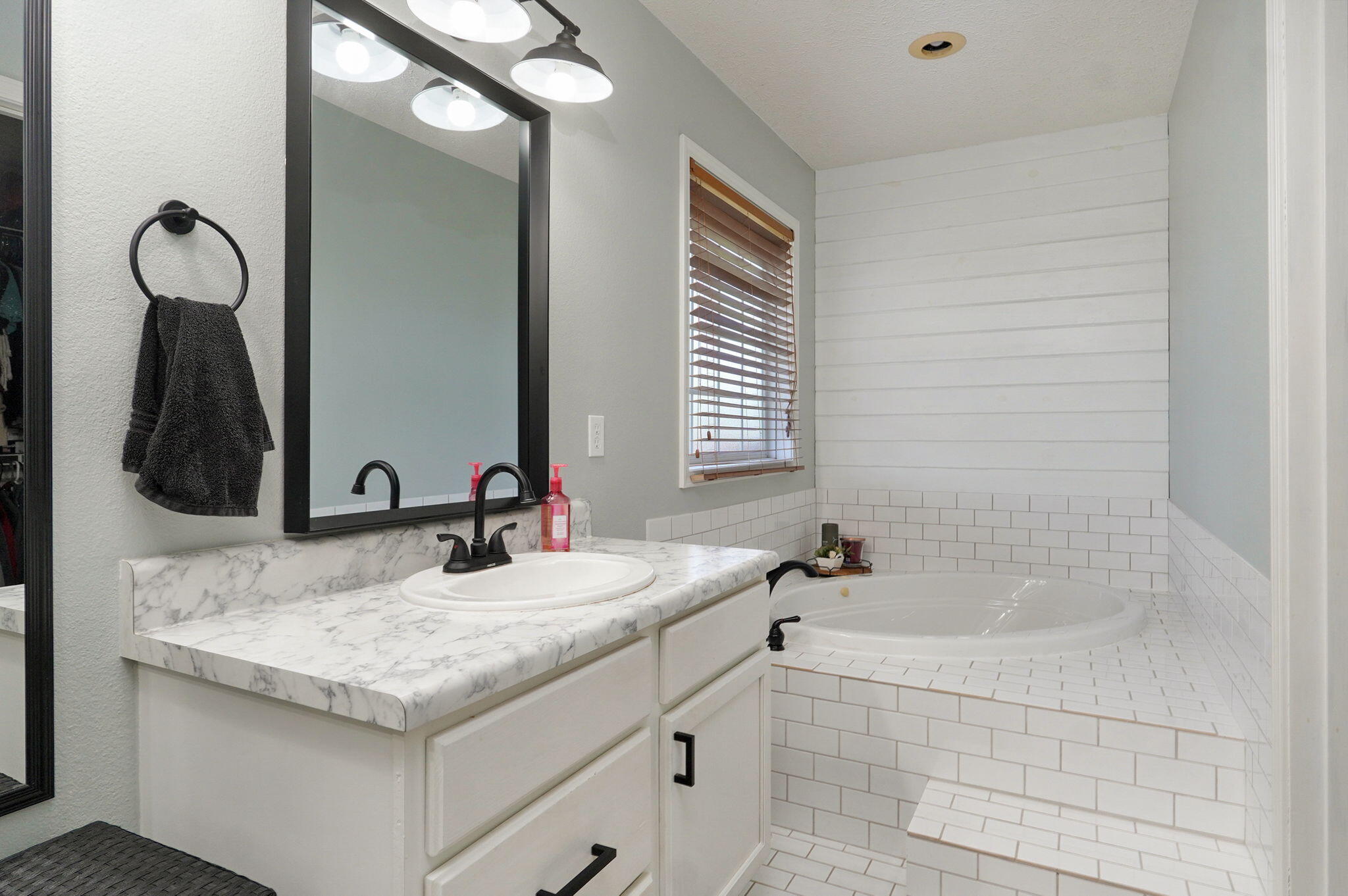 1106 S Fountain Avenue