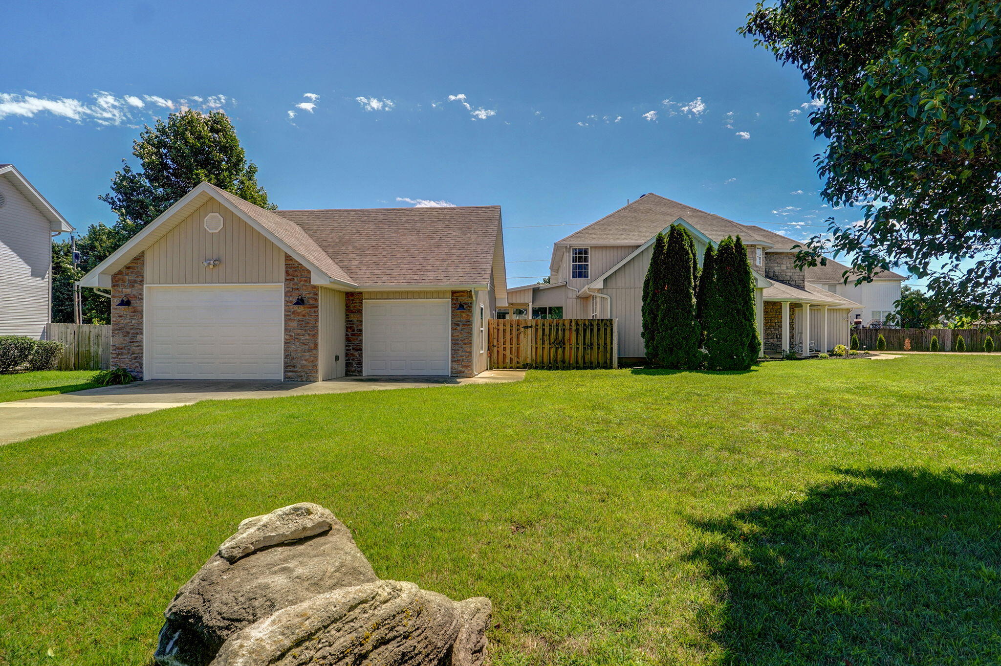 1106 S Fountain Avenue