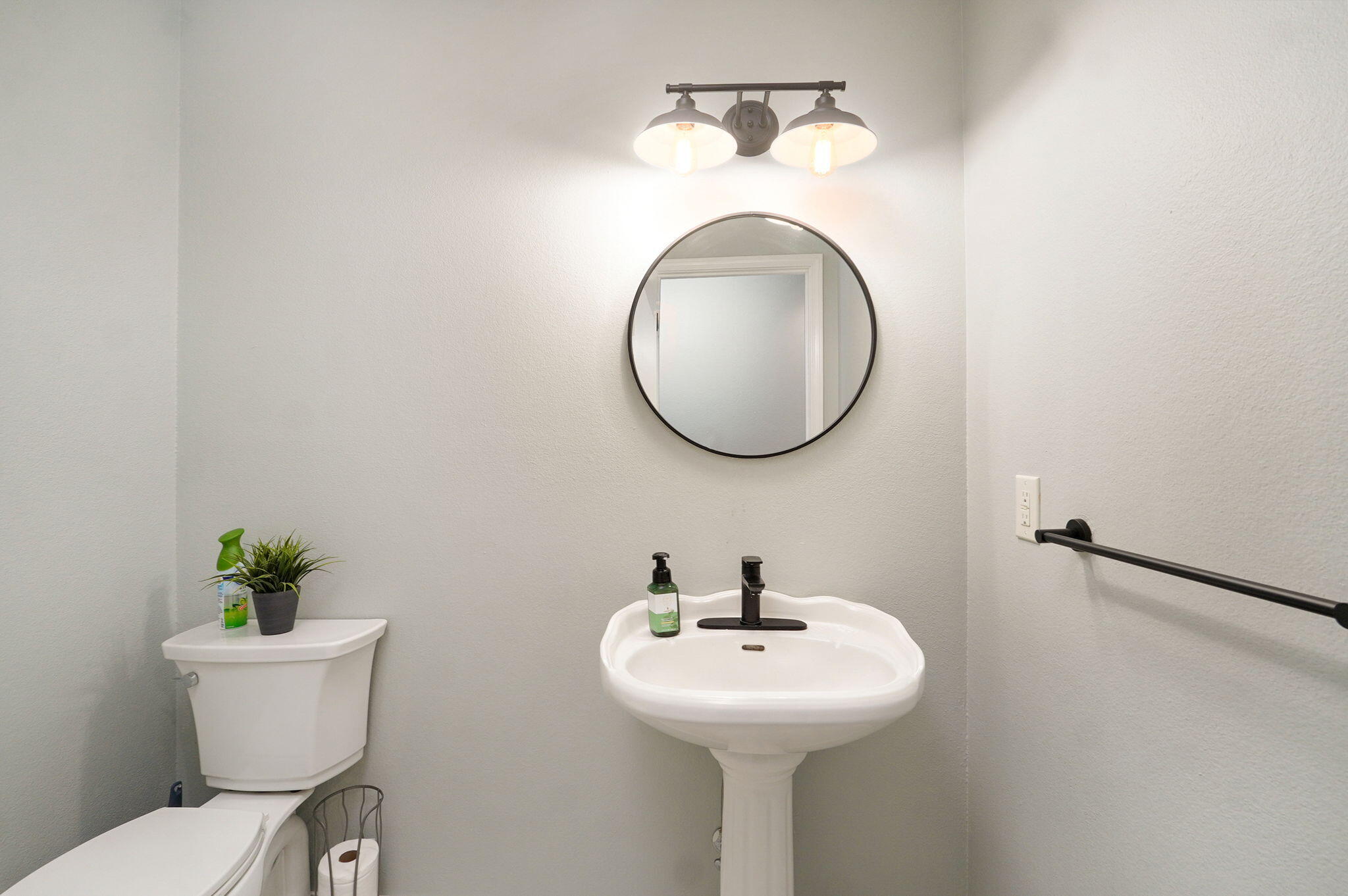 1106 S Fountain Avenue