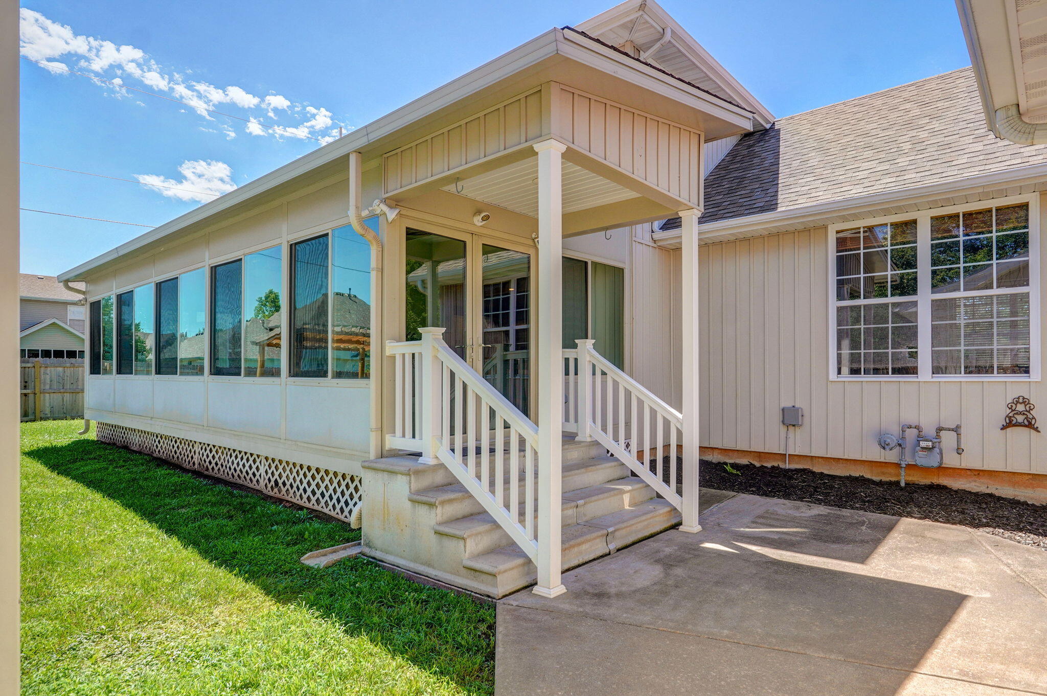 1106 S Fountain Avenue