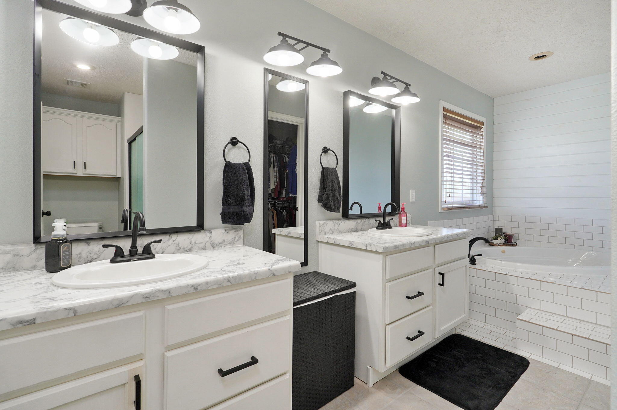 1106 S Fountain Avenue