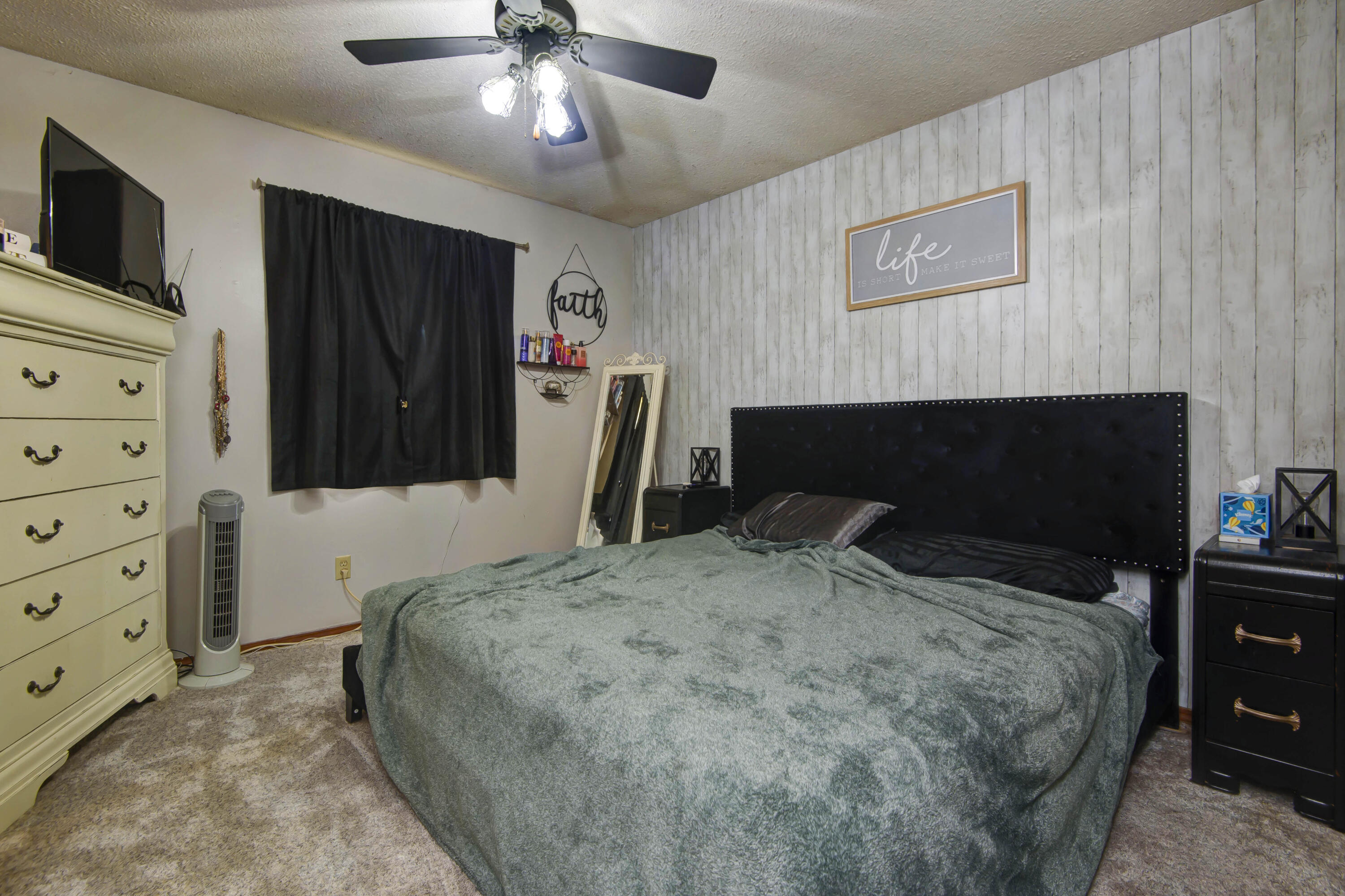 402 Elm Street