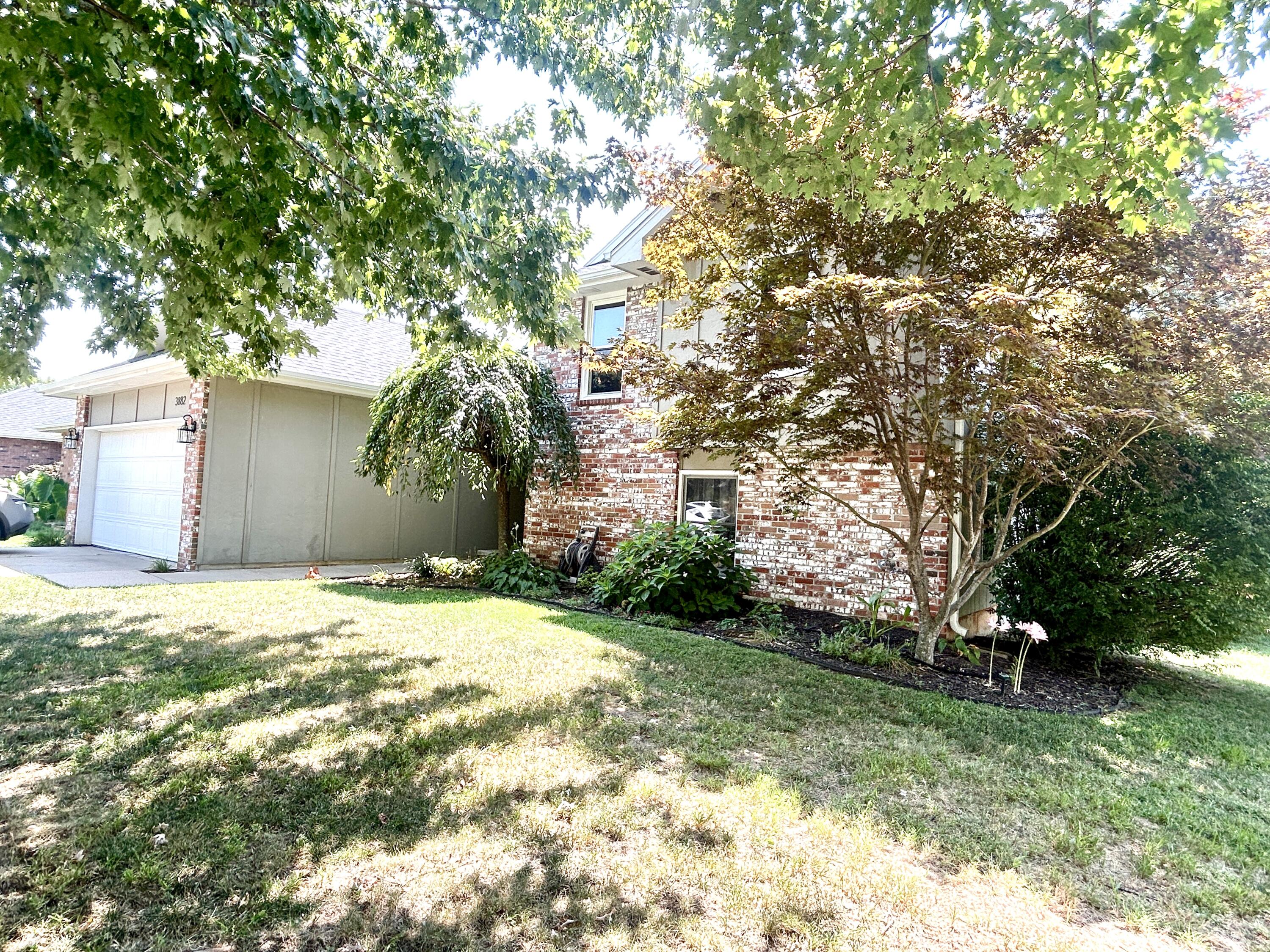 3882 W Edgewood Street