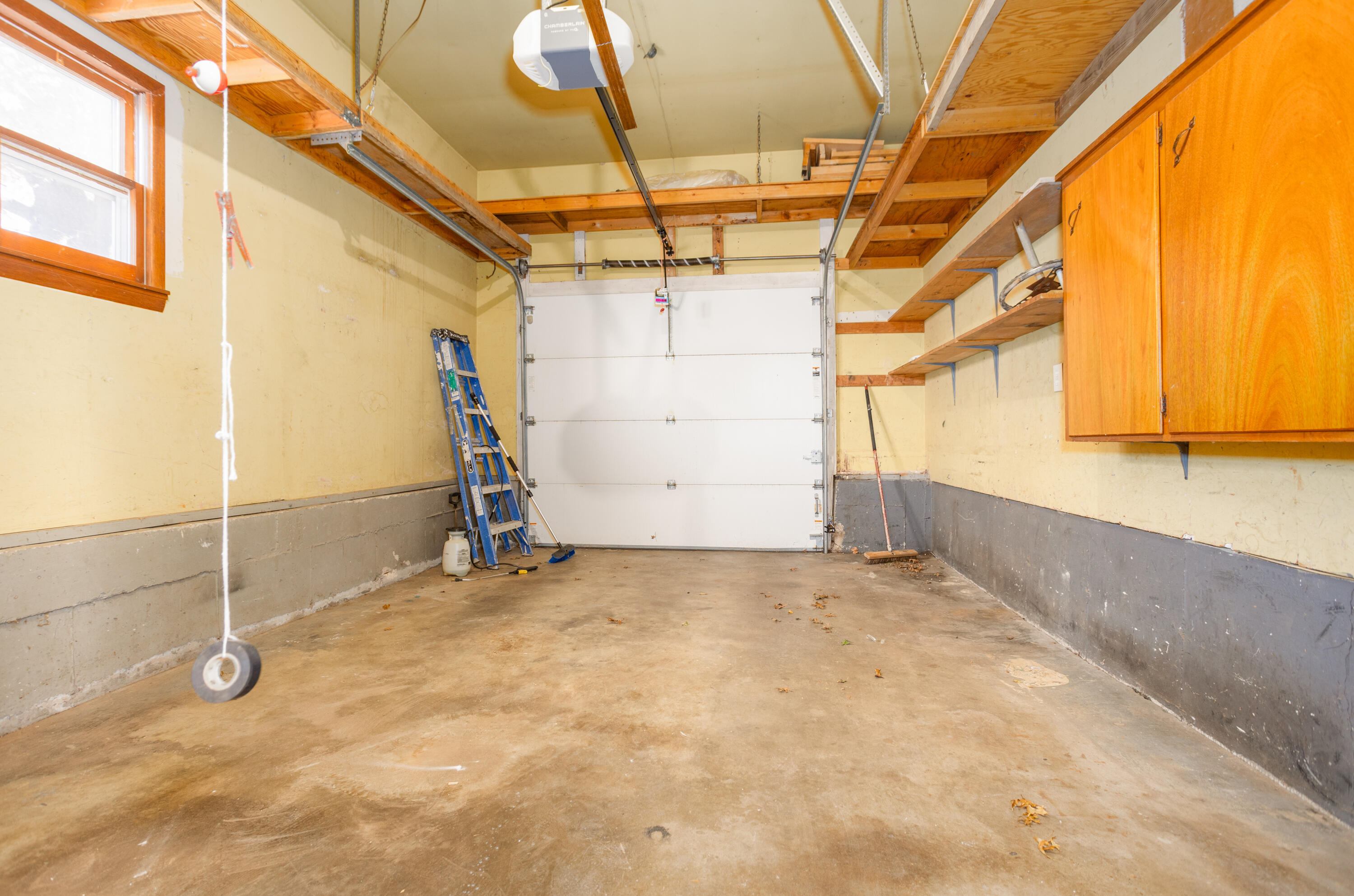 609 E Edgewood Street