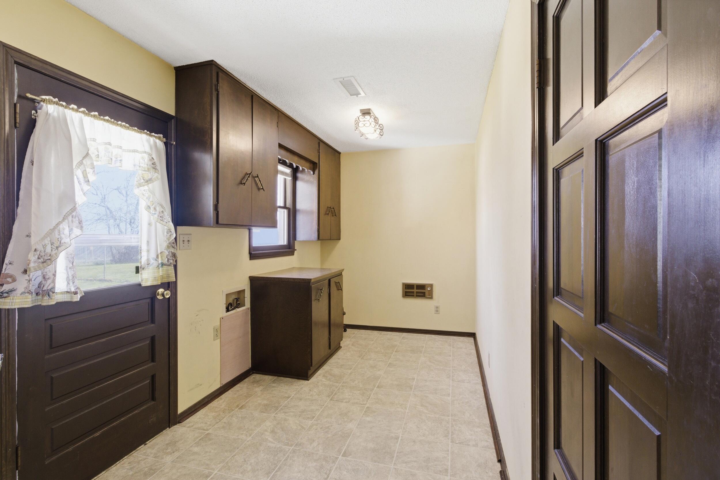 1321 W Dallas Street