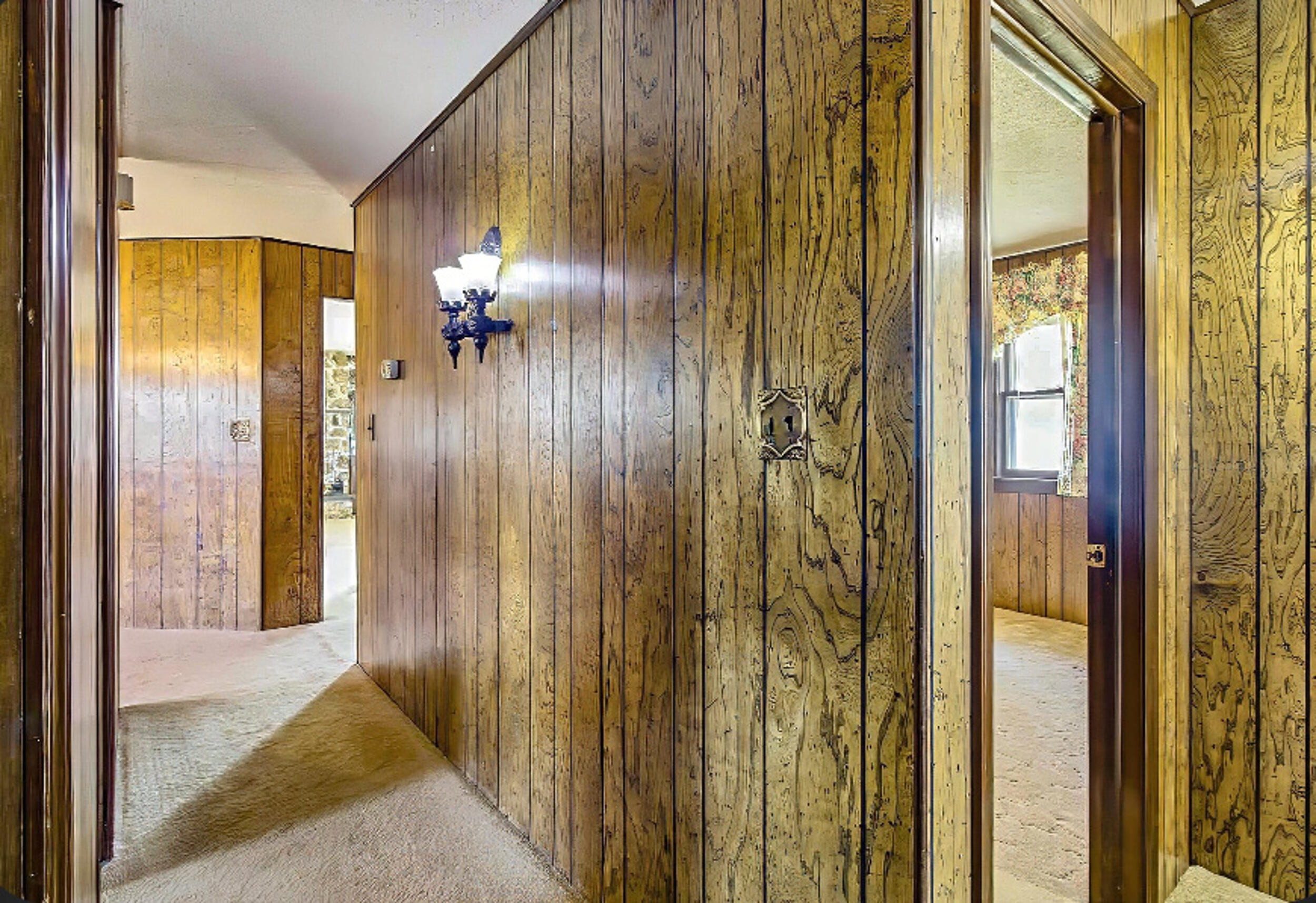 1321 W Dallas Street