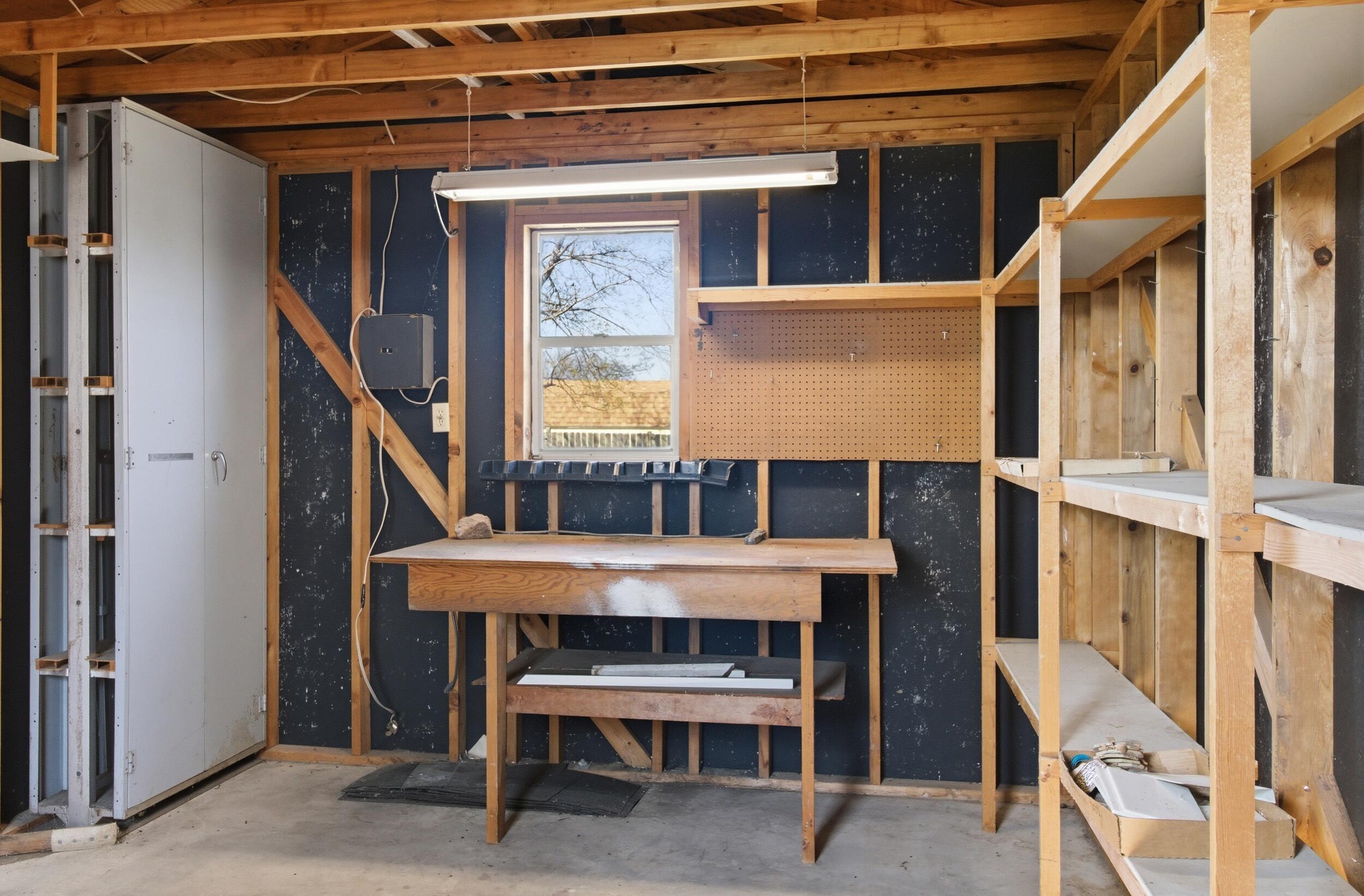 1321 W Dallas Street