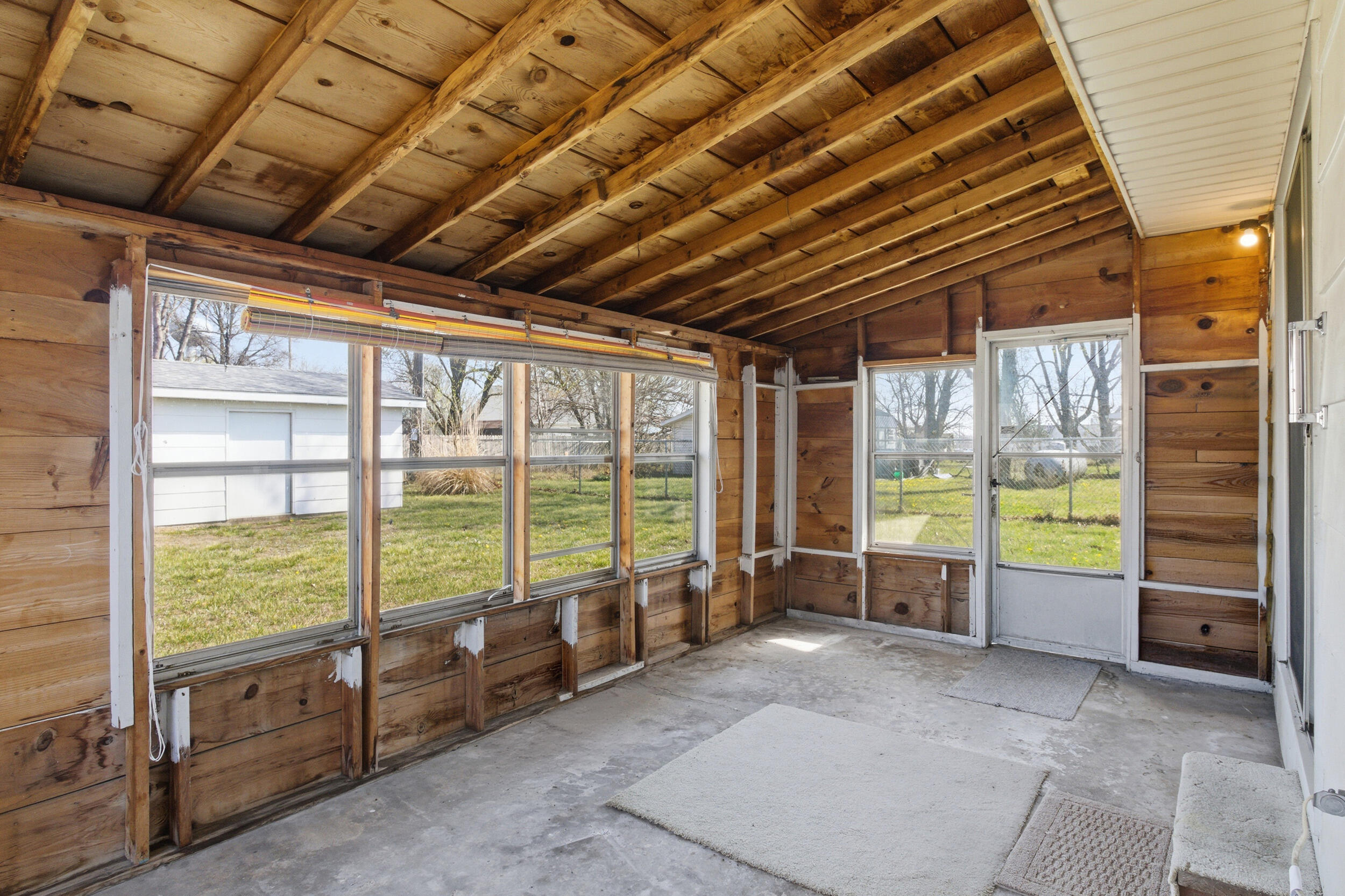 1321 W Dallas Street